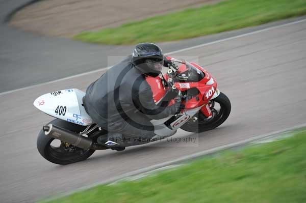 Motorcycle action photographs;Rockingham;Rockingham photographs;event digital images;eventdigitalimages;no limits trackday;peter wileman photography;rockingham corby northamptonshire;trackday;trackday digital images;trackday photos