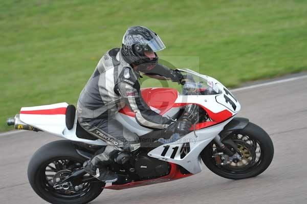 Motorcycle action photographs;Rockingham;Rockingham photographs;event digital images;eventdigitalimages;no limits trackday;peter wileman photography;rockingham corby northamptonshire;trackday;trackday digital images;trackday photos