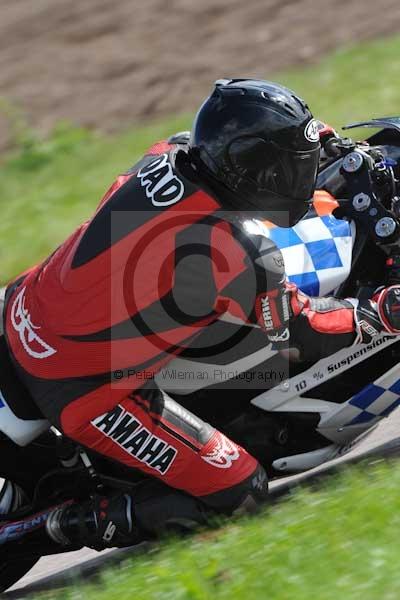 Motorcycle action photographs;Rockingham;Rockingham photographs;event digital images;eventdigitalimages;no limits trackday;peter wileman photography;rockingham corby northamptonshire;trackday;trackday digital images;trackday photos