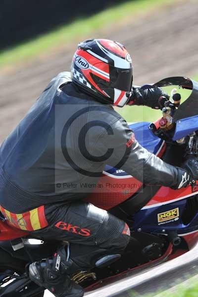 Motorcycle action photographs;Rockingham;Rockingham photographs;event digital images;eventdigitalimages;no limits trackday;peter wileman photography;rockingham corby northamptonshire;trackday;trackday digital images;trackday photos