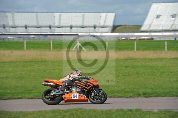 Motorcycle action photographs;Rockingham;Rockingham photographs;event digital images;eventdigitalimages;no limits trackday;peter wileman photography;rockingham corby northamptonshire;trackday;trackday digital images;trackday photos