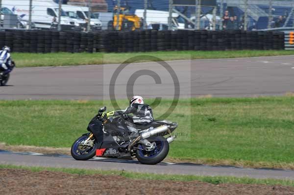 Motorcycle action photographs;Rockingham;Rockingham photographs;event digital images;eventdigitalimages;no limits trackday;peter wileman photography;rockingham corby northamptonshire;trackday;trackday digital images;trackday photos