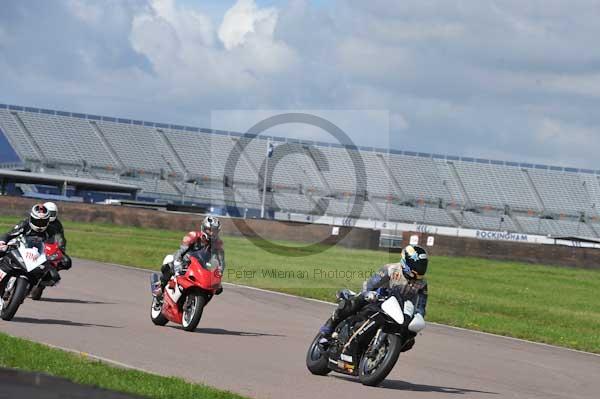 Motorcycle action photographs;Rockingham;Rockingham photographs;event digital images;eventdigitalimages;no limits trackday;peter wileman photography;rockingham corby northamptonshire;trackday;trackday digital images;trackday photos