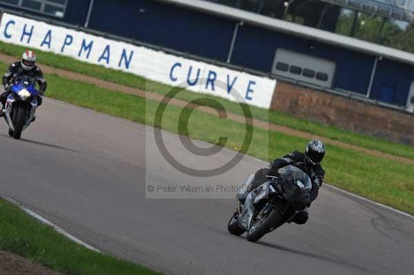 Motorcycle action photographs;Rockingham;Rockingham photographs;event digital images;eventdigitalimages;no limits trackday;peter wileman photography;rockingham corby northamptonshire;trackday;trackday digital images;trackday photos