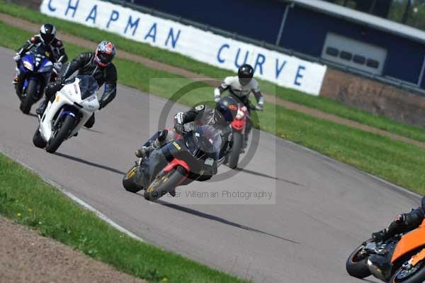 Motorcycle action photographs;Rockingham;Rockingham photographs;event digital images;eventdigitalimages;no limits trackday;peter wileman photography;rockingham corby northamptonshire;trackday;trackday digital images;trackday photos