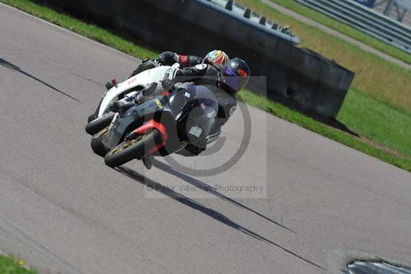 Motorcycle action photographs;Rockingham;Rockingham photographs;event digital images;eventdigitalimages;no limits trackday;peter wileman photography;rockingham corby northamptonshire;trackday;trackday digital images;trackday photos