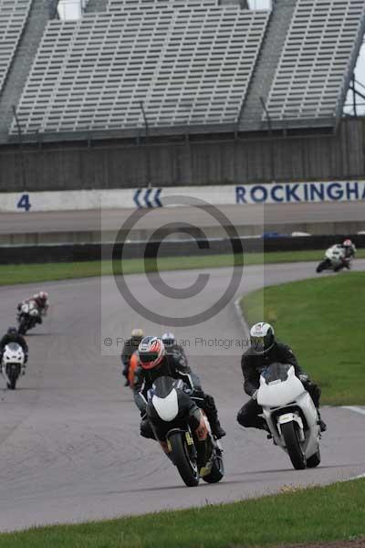 Motorcycle action photographs;Rockingham;Rockingham photographs;event digital images;eventdigitalimages;no limits trackday;peter wileman photography;rockingham corby northamptonshire;trackday;trackday digital images;trackday photos