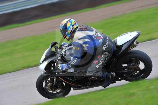 Motorcycle action photographs;Rockingham;Rockingham photographs;event digital images;eventdigitalimages;no limits trackday;peter wileman photography;rockingham corby northamptonshire;trackday;trackday digital images;trackday photos