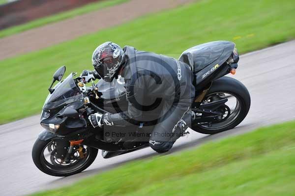 Motorcycle action photographs;Rockingham;Rockingham photographs;event digital images;eventdigitalimages;no limits trackday;peter wileman photography;rockingham corby northamptonshire;trackday;trackday digital images;trackday photos