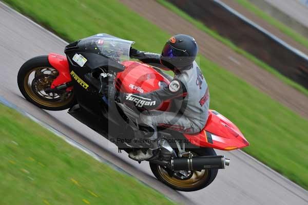 Motorcycle action photographs;Rockingham;Rockingham photographs;event digital images;eventdigitalimages;no limits trackday;peter wileman photography;rockingham corby northamptonshire;trackday;trackday digital images;trackday photos