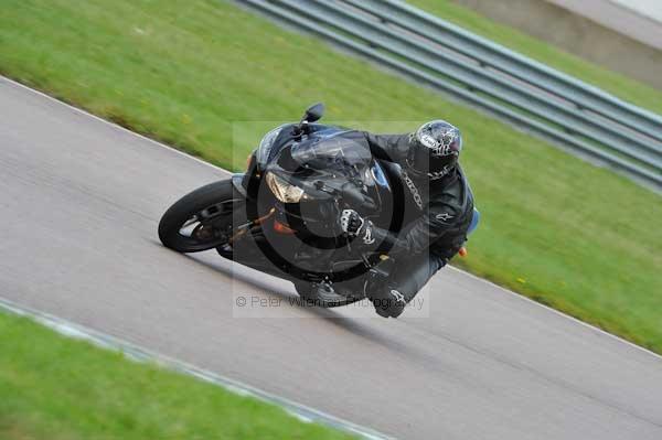 Motorcycle action photographs;Rockingham;Rockingham photographs;event digital images;eventdigitalimages;no limits trackday;peter wileman photography;rockingham corby northamptonshire;trackday;trackday digital images;trackday photos