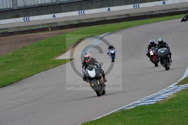 Motorcycle action photographs;Rockingham;Rockingham photographs;event digital images;eventdigitalimages;no limits trackday;peter wileman photography;rockingham corby northamptonshire;trackday;trackday digital images;trackday photos