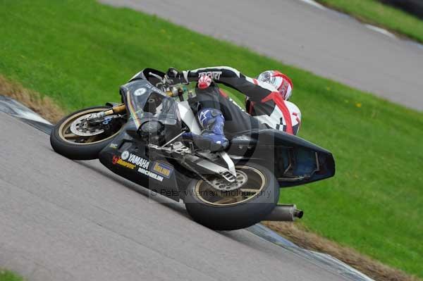 Motorcycle action photographs;Rockingham;Rockingham photographs;event digital images;eventdigitalimages;no limits trackday;peter wileman photography;rockingham corby northamptonshire;trackday;trackday digital images;trackday photos