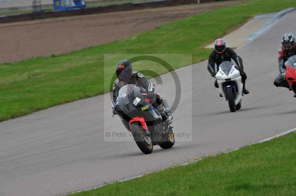 Motorcycle action photographs;Rockingham;Rockingham photographs;event digital images;eventdigitalimages;no limits trackday;peter wileman photography;rockingham corby northamptonshire;trackday;trackday digital images;trackday photos