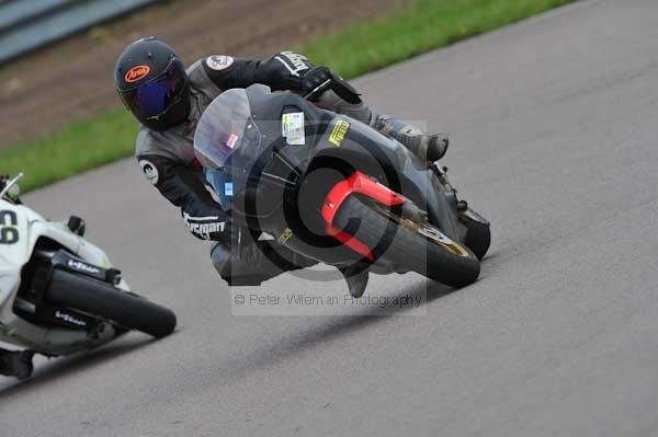 Motorcycle action photographs;Rockingham;Rockingham photographs;event digital images;eventdigitalimages;no limits trackday;peter wileman photography;rockingham corby northamptonshire;trackday;trackday digital images;trackday photos