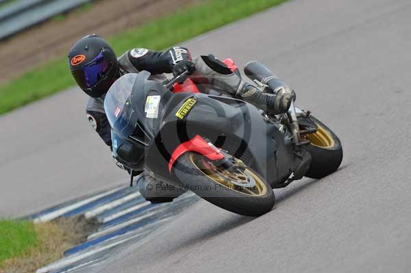 Motorcycle action photographs;Rockingham;Rockingham photographs;event digital images;eventdigitalimages;no limits trackday;peter wileman photography;rockingham corby northamptonshire;trackday;trackday digital images;trackday photos