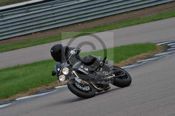 Motorcycle action photographs;Rockingham;Rockingham photographs;event digital images;eventdigitalimages;no limits trackday;peter wileman photography;rockingham corby northamptonshire;trackday;trackday digital images;trackday photos