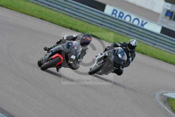 Motorcycle action photographs;Rockingham;Rockingham photographs;event digital images;eventdigitalimages;no limits trackday;peter wileman photography;rockingham corby northamptonshire;trackday;trackday digital images;trackday photos
