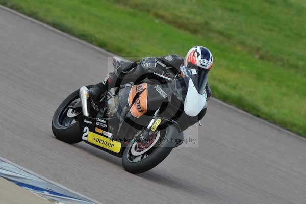 Motorcycle action photographs;Rockingham;Rockingham photographs;event digital images;eventdigitalimages;no limits trackday;peter wileman photography;rockingham corby northamptonshire;trackday;trackday digital images;trackday photos