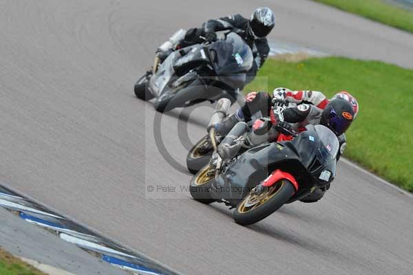 Motorcycle action photographs;Rockingham;Rockingham photographs;event digital images;eventdigitalimages;no limits trackday;peter wileman photography;rockingham corby northamptonshire;trackday;trackday digital images;trackday photos
