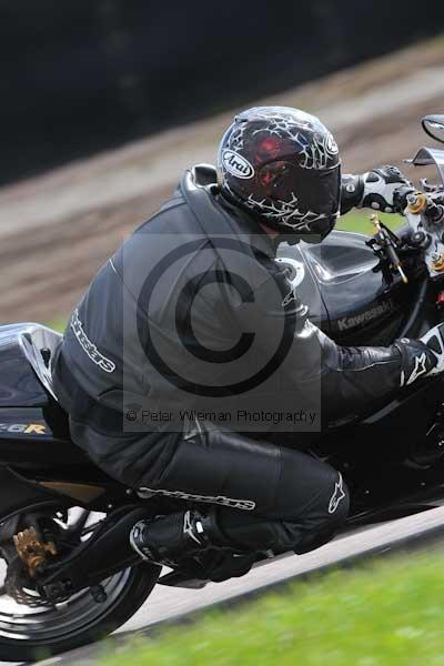 Motorcycle action photographs;Rockingham;Rockingham photographs;event digital images;eventdigitalimages;no limits trackday;peter wileman photography;rockingham corby northamptonshire;trackday;trackday digital images;trackday photos