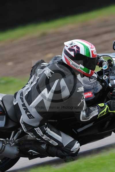 Motorcycle action photographs;Rockingham;Rockingham photographs;event digital images;eventdigitalimages;no limits trackday;peter wileman photography;rockingham corby northamptonshire;trackday;trackday digital images;trackday photos