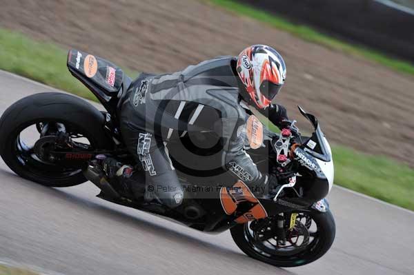 Motorcycle action photographs;Rockingham;Rockingham photographs;event digital images;eventdigitalimages;no limits trackday;peter wileman photography;rockingham corby northamptonshire;trackday;trackday digital images;trackday photos