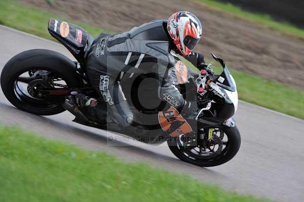 Motorcycle action photographs;Rockingham;Rockingham photographs;event digital images;eventdigitalimages;no limits trackday;peter wileman photography;rockingham corby northamptonshire;trackday;trackday digital images;trackday photos