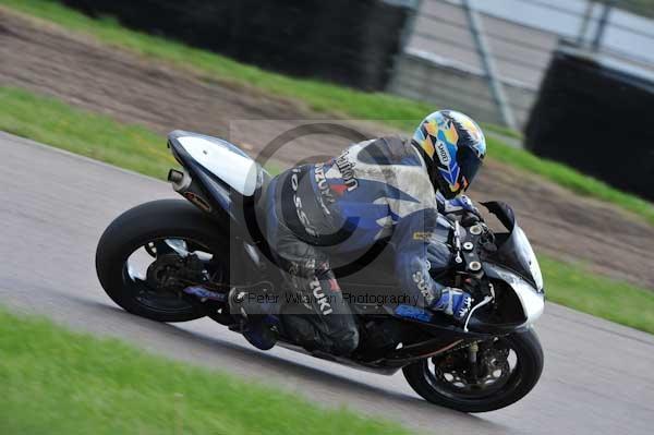 Motorcycle action photographs;Rockingham;Rockingham photographs;event digital images;eventdigitalimages;no limits trackday;peter wileman photography;rockingham corby northamptonshire;trackday;trackday digital images;trackday photos