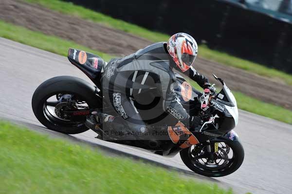 Motorcycle action photographs;Rockingham;Rockingham photographs;event digital images;eventdigitalimages;no limits trackday;peter wileman photography;rockingham corby northamptonshire;trackday;trackday digital images;trackday photos
