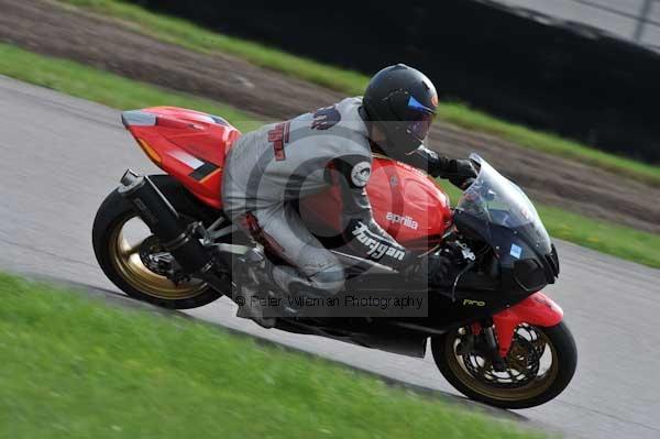 Motorcycle action photographs;Rockingham;Rockingham photographs;event digital images;eventdigitalimages;no limits trackday;peter wileman photography;rockingham corby northamptonshire;trackday;trackday digital images;trackday photos