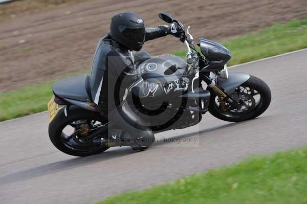 Motorcycle action photographs;Rockingham;Rockingham photographs;event digital images;eventdigitalimages;no limits trackday;peter wileman photography;rockingham corby northamptonshire;trackday;trackday digital images;trackday photos