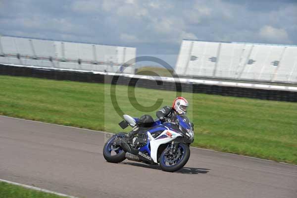 Motorcycle action photographs;Rockingham;Rockingham photographs;event digital images;eventdigitalimages;no limits trackday;peter wileman photography;rockingham corby northamptonshire;trackday;trackday digital images;trackday photos