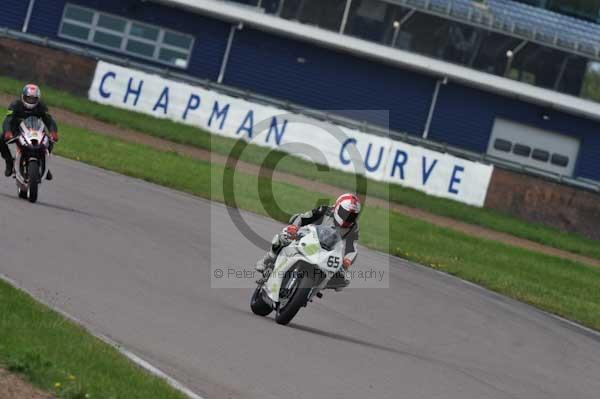 Motorcycle action photographs;Rockingham;Rockingham photographs;event digital images;eventdigitalimages;no limits trackday;peter wileman photography;rockingham corby northamptonshire;trackday;trackday digital images;trackday photos