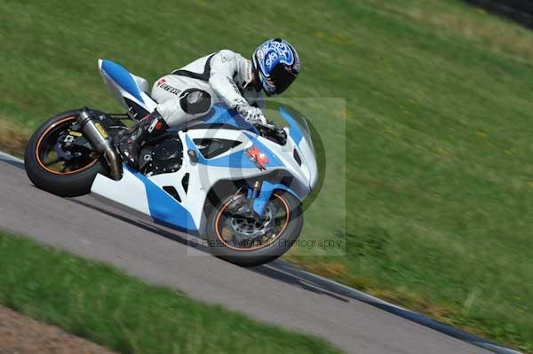 Motorcycle action photographs;Rockingham;Rockingham photographs;event digital images;eventdigitalimages;no limits trackday;peter wileman photography;rockingham corby northamptonshire;trackday;trackday digital images;trackday photos