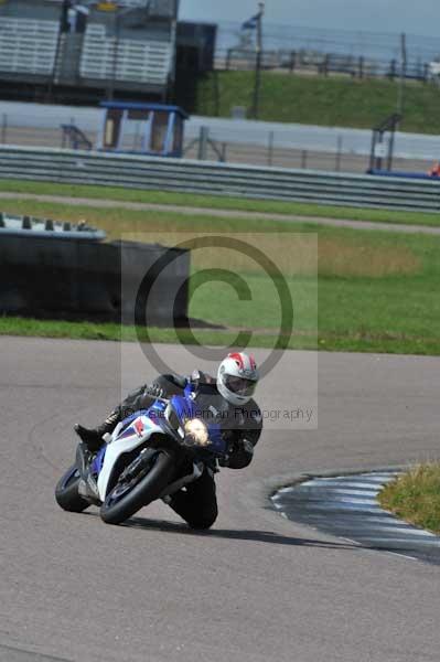 Motorcycle action photographs;Rockingham;Rockingham photographs;event digital images;eventdigitalimages;no limits trackday;peter wileman photography;rockingham corby northamptonshire;trackday;trackday digital images;trackday photos