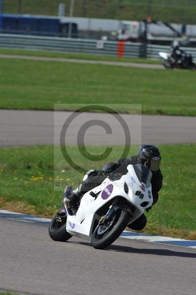 Motorcycle action photographs;Rockingham;Rockingham photographs;event digital images;eventdigitalimages;no limits trackday;peter wileman photography;rockingham corby northamptonshire;trackday;trackday digital images;trackday photos