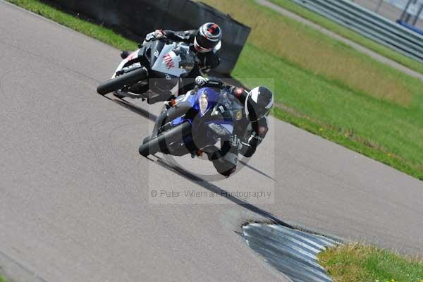 Motorcycle action photographs;Rockingham;Rockingham photographs;event digital images;eventdigitalimages;no limits trackday;peter wileman photography;rockingham corby northamptonshire;trackday;trackday digital images;trackday photos