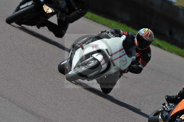 Motorcycle action photographs;Rockingham;Rockingham photographs;event digital images;eventdigitalimages;no limits trackday;peter wileman photography;rockingham corby northamptonshire;trackday;trackday digital images;trackday photos