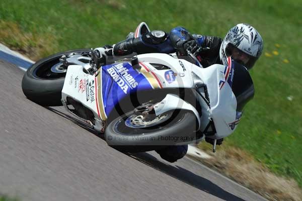 Motorcycle action photographs;Rockingham;Rockingham photographs;event digital images;eventdigitalimages;no limits trackday;peter wileman photography;rockingham corby northamptonshire;trackday;trackday digital images;trackday photos