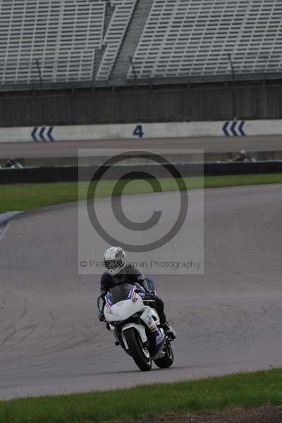 Motorcycle action photographs;Rockingham;Rockingham photographs;event digital images;eventdigitalimages;no limits trackday;peter wileman photography;rockingham corby northamptonshire;trackday;trackday digital images;trackday photos