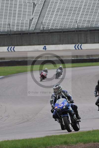 Motorcycle action photographs;Rockingham;Rockingham photographs;event digital images;eventdigitalimages;no limits trackday;peter wileman photography;rockingham corby northamptonshire;trackday;trackday digital images;trackday photos