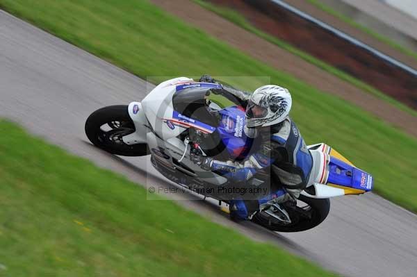 Motorcycle action photographs;Rockingham;Rockingham photographs;event digital images;eventdigitalimages;no limits trackday;peter wileman photography;rockingham corby northamptonshire;trackday;trackday digital images;trackday photos