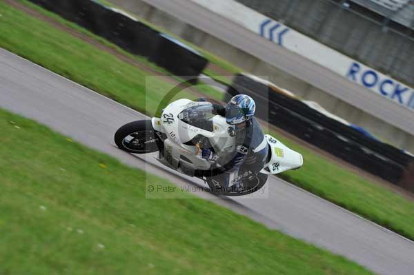 Motorcycle action photographs;Rockingham;Rockingham photographs;event digital images;eventdigitalimages;no limits trackday;peter wileman photography;rockingham corby northamptonshire;trackday;trackday digital images;trackday photos
