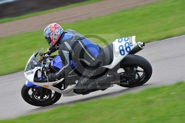 Motorcycle action photographs;Rockingham;Rockingham photographs;event digital images;eventdigitalimages;no limits trackday;peter wileman photography;rockingham corby northamptonshire;trackday;trackday digital images;trackday photos