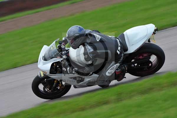 Motorcycle action photographs;Rockingham;Rockingham photographs;event digital images;eventdigitalimages;no limits trackday;peter wileman photography;rockingham corby northamptonshire;trackday;trackday digital images;trackday photos