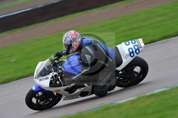 Motorcycle action photographs;Rockingham;Rockingham photographs;event digital images;eventdigitalimages;no limits trackday;peter wileman photography;rockingham corby northamptonshire;trackday;trackday digital images;trackday photos