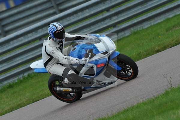 Motorcycle action photographs;Rockingham;Rockingham photographs;event digital images;eventdigitalimages;no limits trackday;peter wileman photography;rockingham corby northamptonshire;trackday;trackday digital images;trackday photos