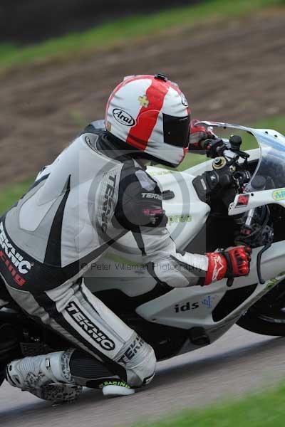 Motorcycle action photographs;Rockingham;Rockingham photographs;event digital images;eventdigitalimages;no limits trackday;peter wileman photography;rockingham corby northamptonshire;trackday;trackday digital images;trackday photos