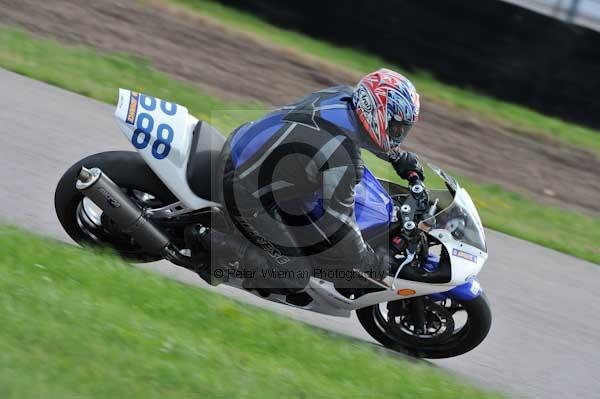 Motorcycle action photographs;Rockingham;Rockingham photographs;event digital images;eventdigitalimages;no limits trackday;peter wileman photography;rockingham corby northamptonshire;trackday;trackday digital images;trackday photos